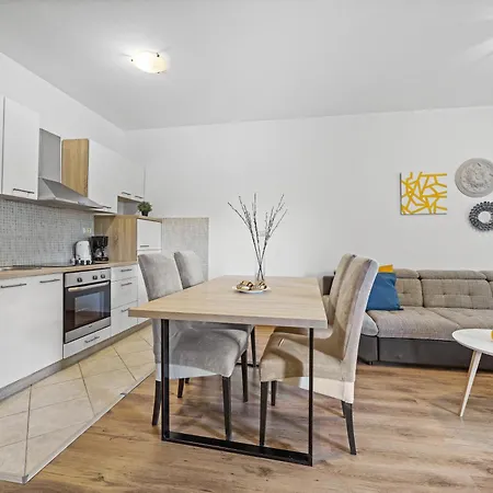 Neea Apartments Medulin Buitenkant foto
